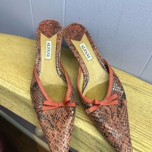 Alfani Red-Brown Snake Print Mules
